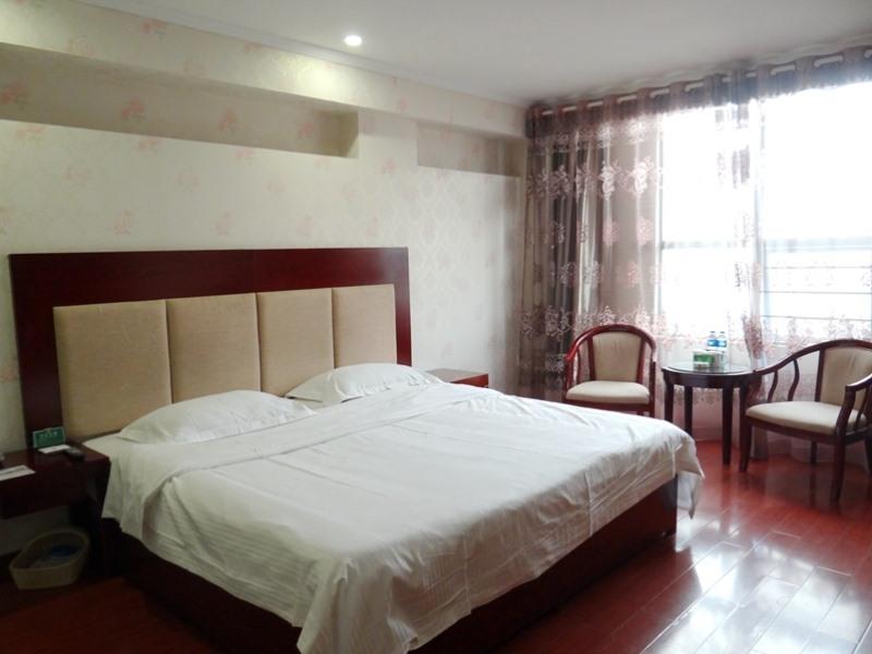 Greentree Alliance Jiangxi Nanchang Honggutan Middle Fenghuang Avenue Hotel Екстериор снимка
