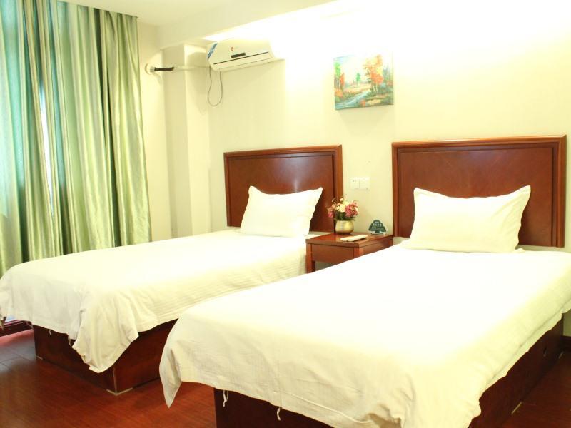 Greentree Alliance Jiangxi Nanchang Honggutan Middle Fenghuang Avenue Hotel Екстериор снимка
