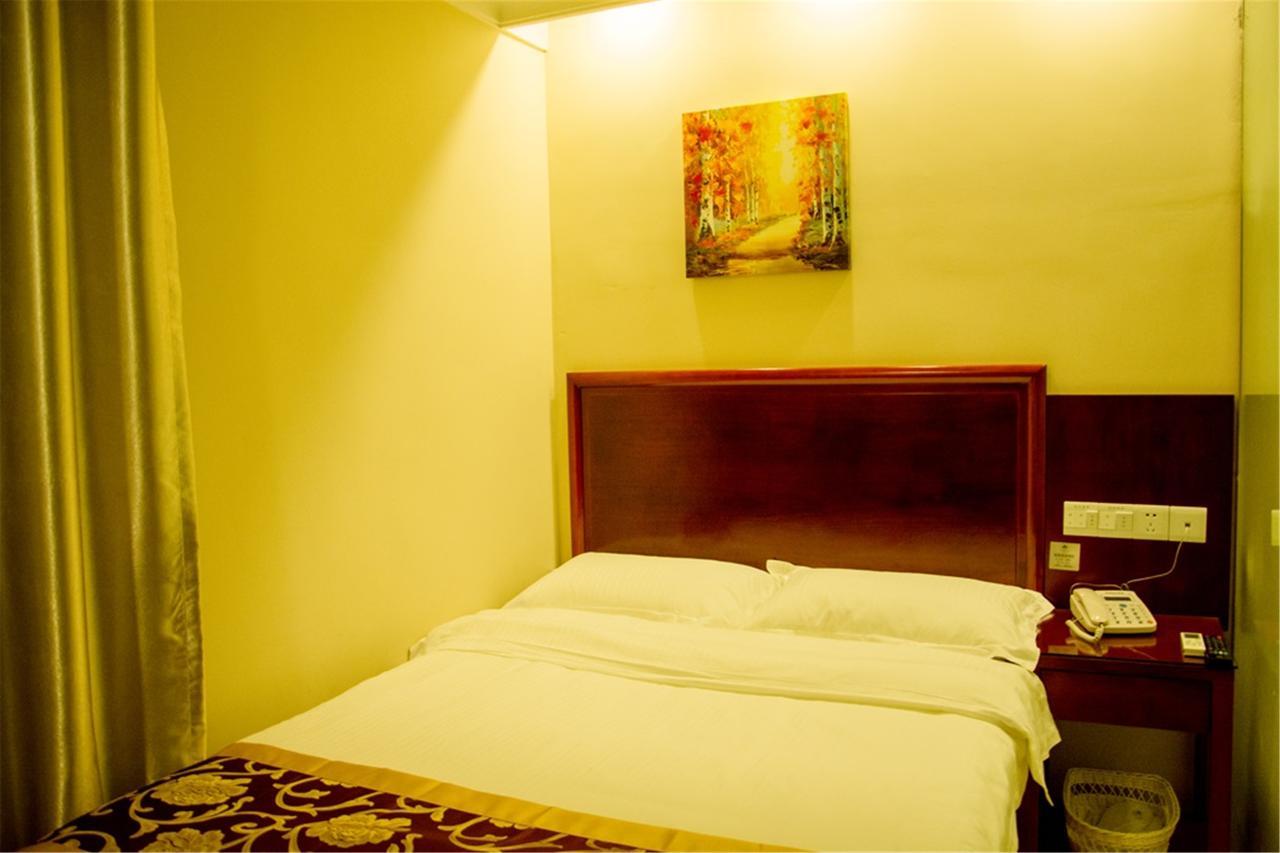 Greentree Alliance Jiangxi Nanchang Honggutan Middle Fenghuang Avenue Hotel Екстериор снимка