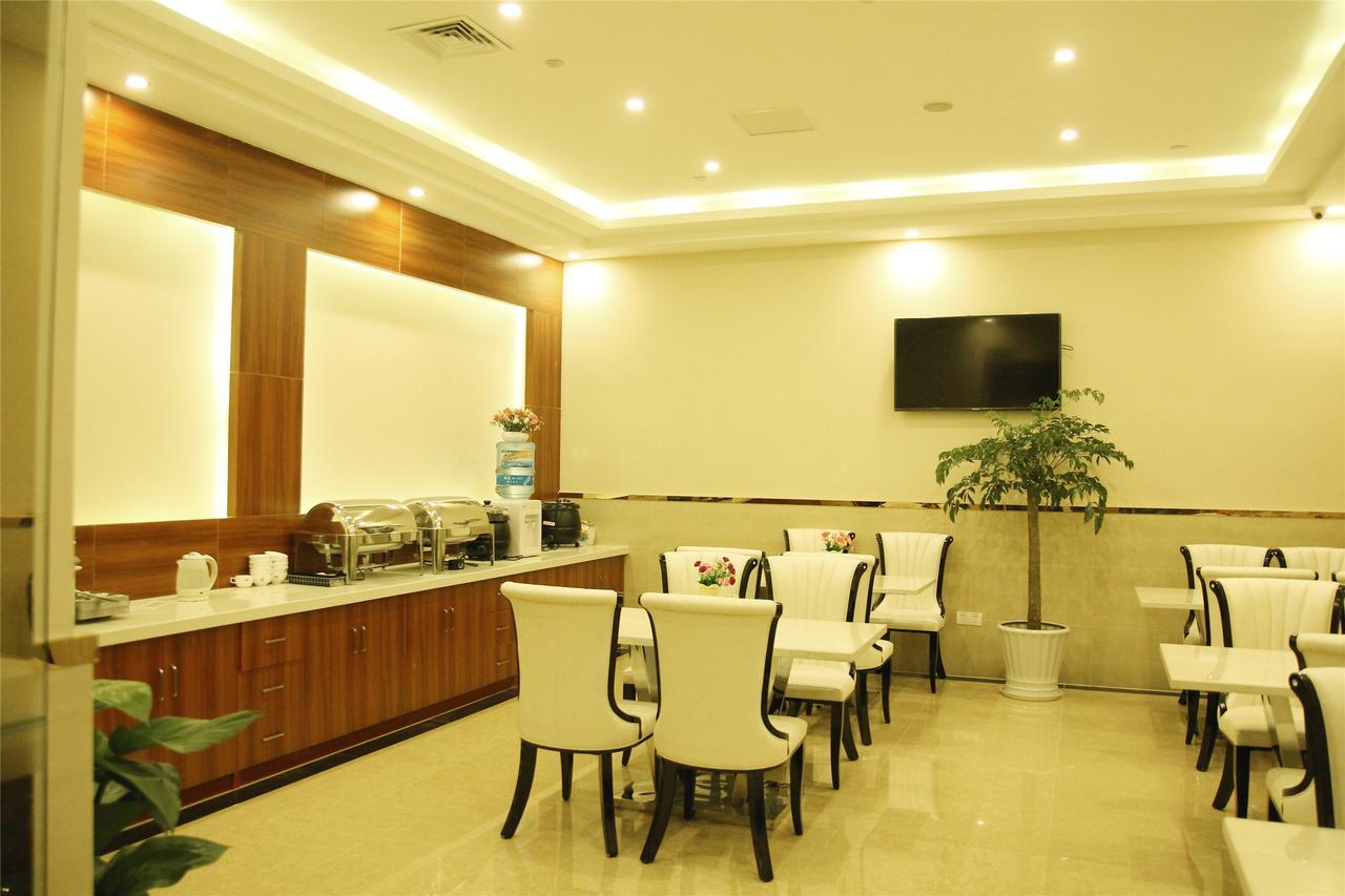 Greentree Alliance Jiangxi Nanchang Honggutan Middle Fenghuang Avenue Hotel Екстериор снимка